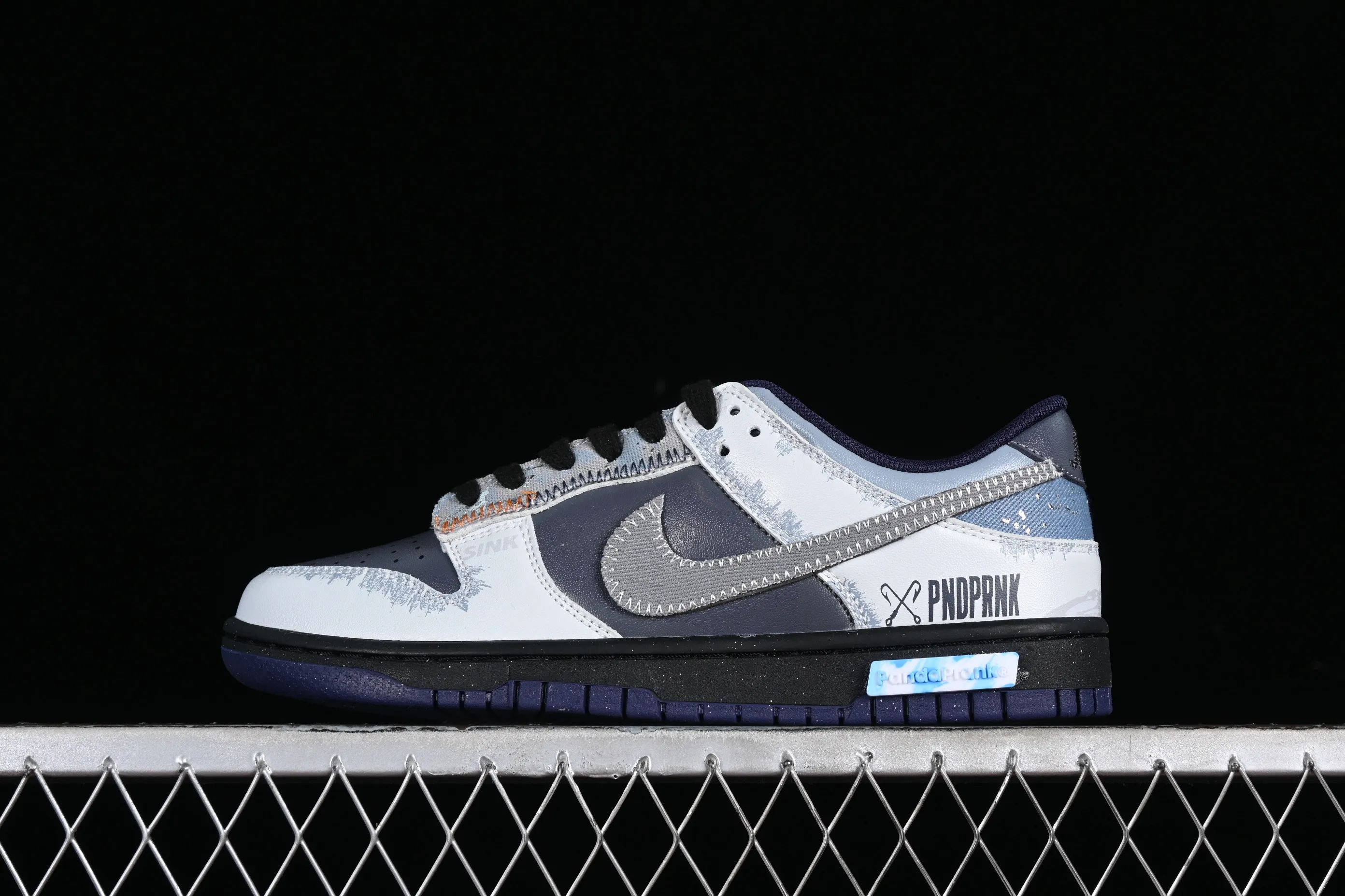 All Categories Nk SB Dunk Series Nk SB Dunk Low Low-top sneakers Nk Dunk Low Panda Prank-Wandering Rod Fisherman SB strap low-top casual sneakers FV8106-181